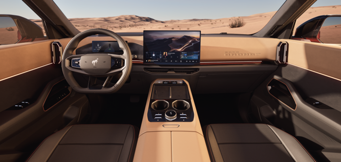 福特智趣烈马 2.5K Mini-LED 中控屏同级独有