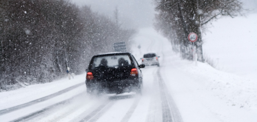 下雪天开车的 “避坑” 技巧 先做这几件事再上路！
