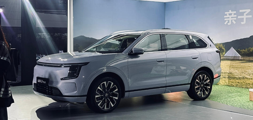 6.99万买大七座！捷途X70超越版今晚正式上市