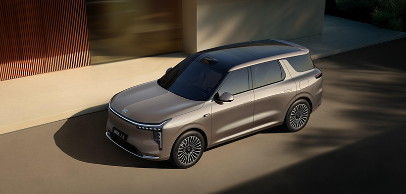 今晚发布会最大惊喜！智己 LS8 价格和技术双王炸