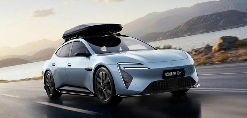 阿维塔 06T 三电机版 2.78 秒破百，性能直逼超跑